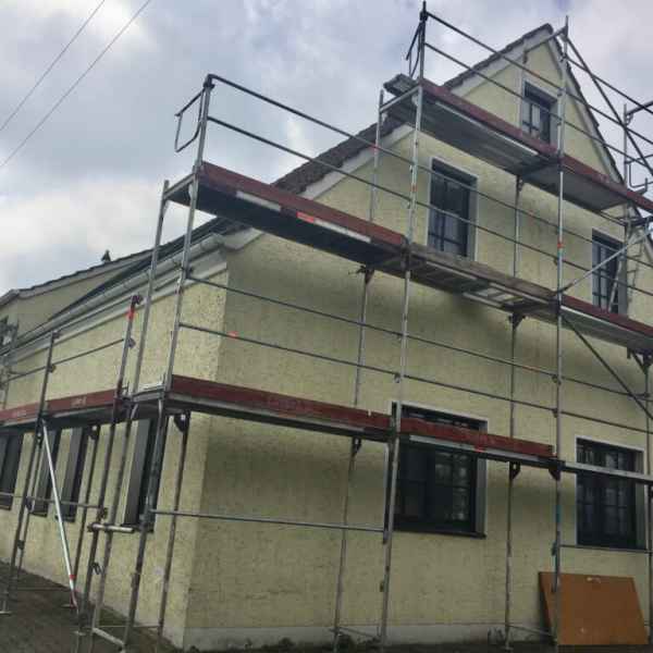 Zweischaliges Mauerwerk mit Luftschicht von 7cm.