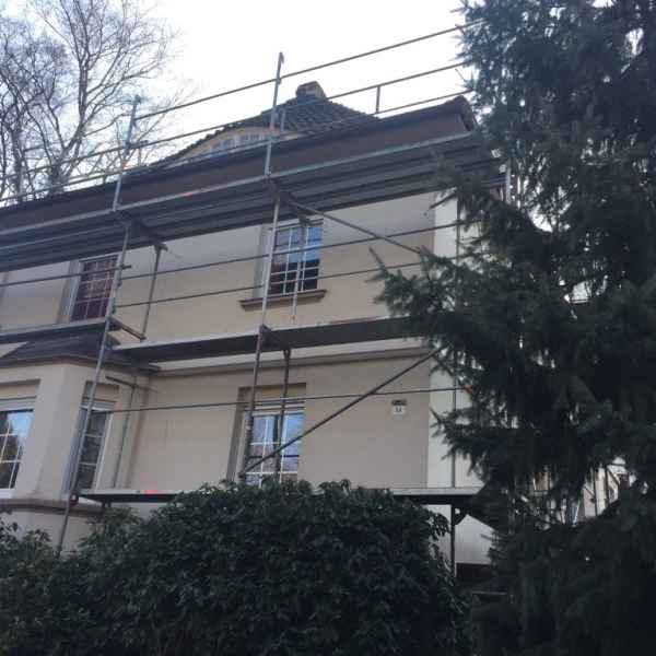 Stadtvilla-Außenwand mit Knauf Supafil Glaswolle WLG 035 gedämmt.