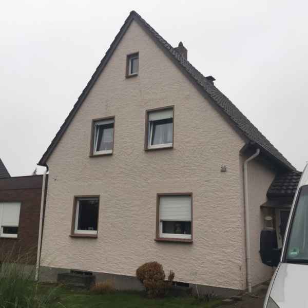 Zweischaliges Mauerwerk mit Rigibead WLG 033 verfüllt.