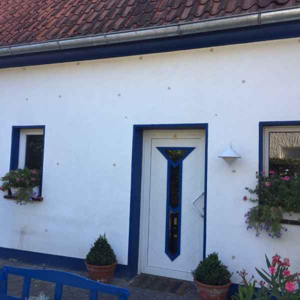 Vorbereitung der Außenwand für das Einblasverfahren.