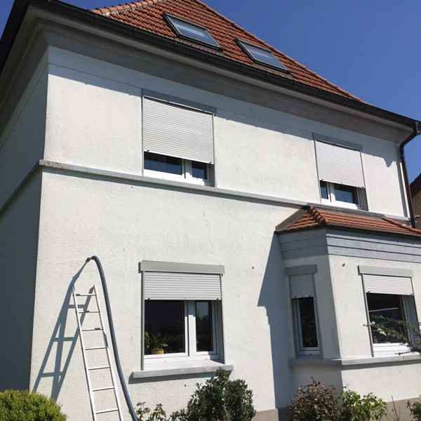 Zweischaliges Mauerwerk mit Isofloc Pearl WLG 033 verfüllt.