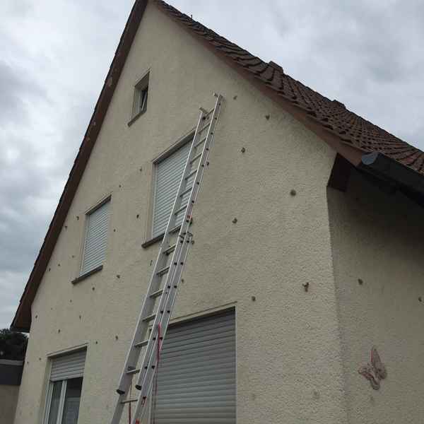 Zweischaliges Mauerwerk mit Supafil WLG 034 von Knauf gedämmt.