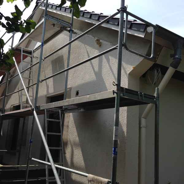 Doppelschaliges Mauerwerk mit isofloc H2WALL gedämmt.