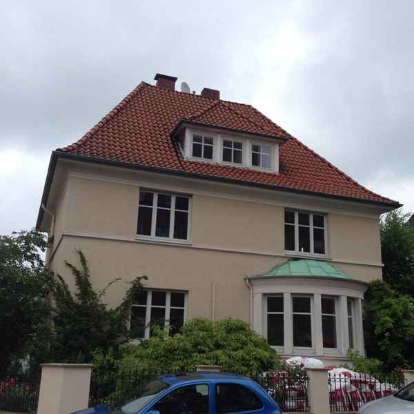 Doppelschaliges Mauerwerk mit SLS 20F A1 ausgeblasen.