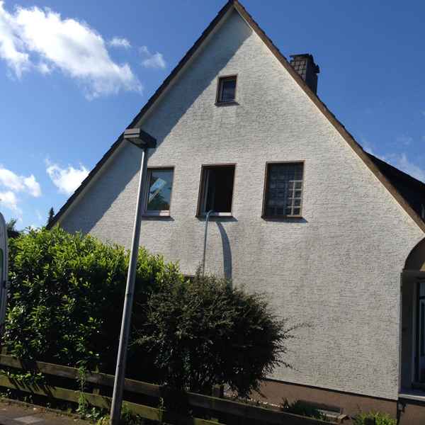 Zweischaliges Mauerwerk mit SL S20F ausgeblasen.