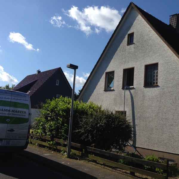 Zweischaliges Mauerwerk mit SLS 20F gedämmt.