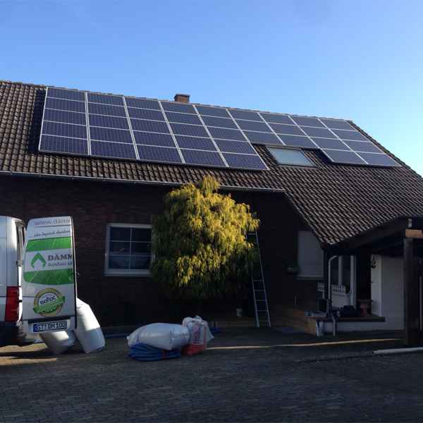 Zweischaliges Mauerwerk mit isofloc H2WALL gedämmt.