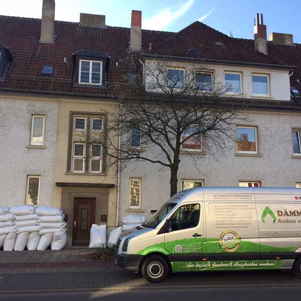 Ungedämmte preußische Kappendecke im Mehrfamilienhaus.