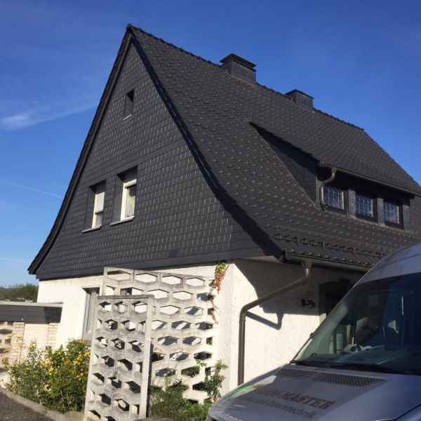 Einfamilienhaus mit ungedämmter oberster Geschossdecke / Holzbalkendecke.